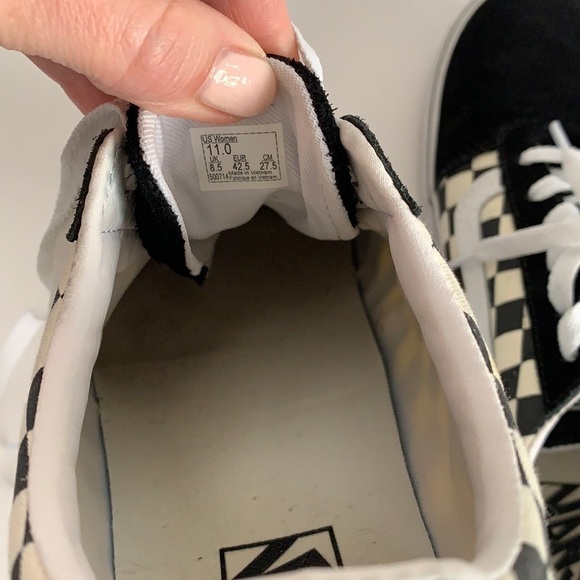 Vans Old School Chekerboard Sneakers - Picture 7 of 10